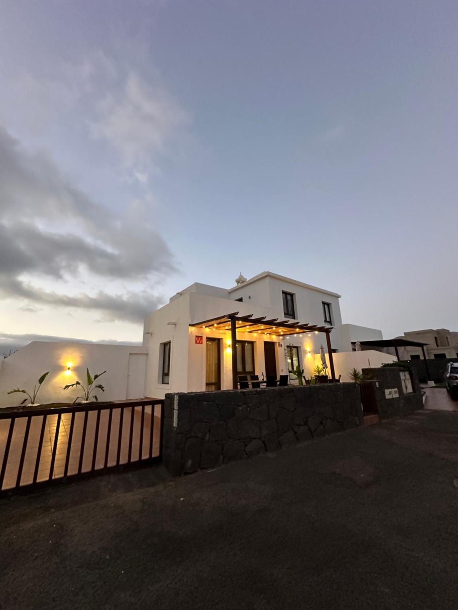 Villa Casa Amarillo Del Sol à Playa Blanca  Extérieur photo